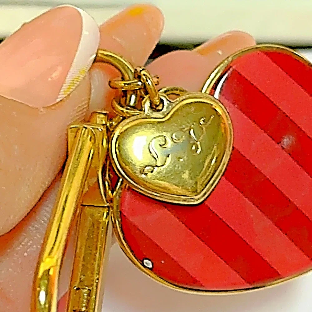 Louis Vuitton Porte Cles Coeur Rayeur Key Ring Bag Charm - Picture 6 of 10